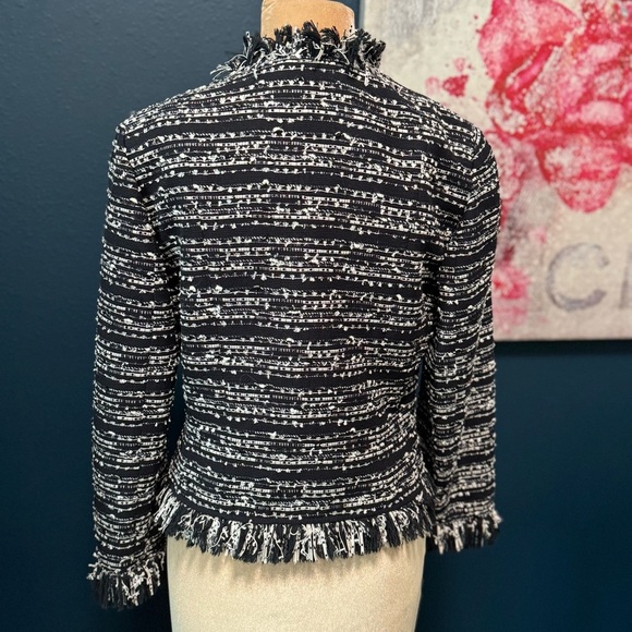 Carlisle Chic Black and White Tweed Silk Lined Jacket Size 8 - Picture 4 of 12